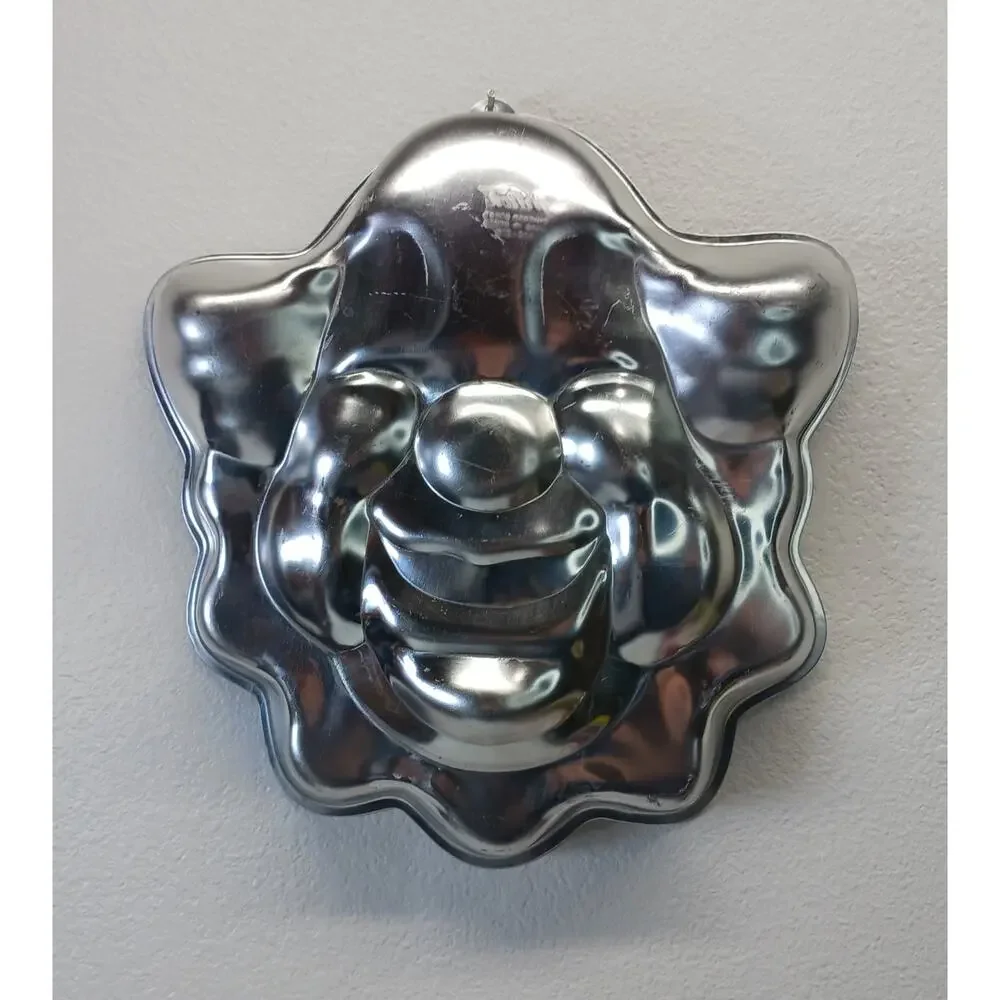 VTG 1974 Wilton Happy Face Clown Head Cake Pan Tin Mold l Qty: 1